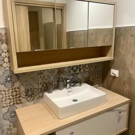 De Luca בית הארחה *